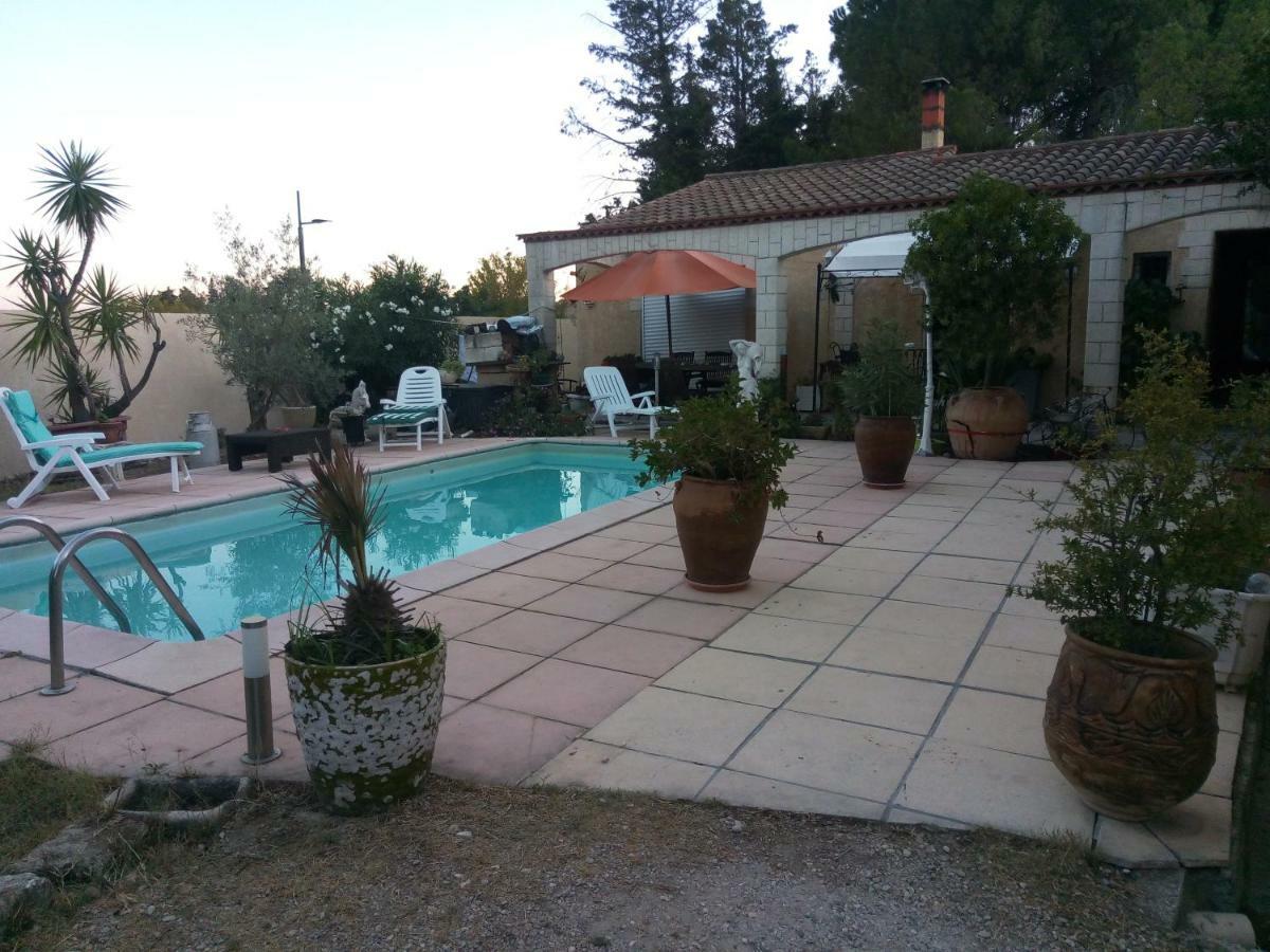 Gite Chez Mamiyo Gallargues Le Montueux Exterior photo